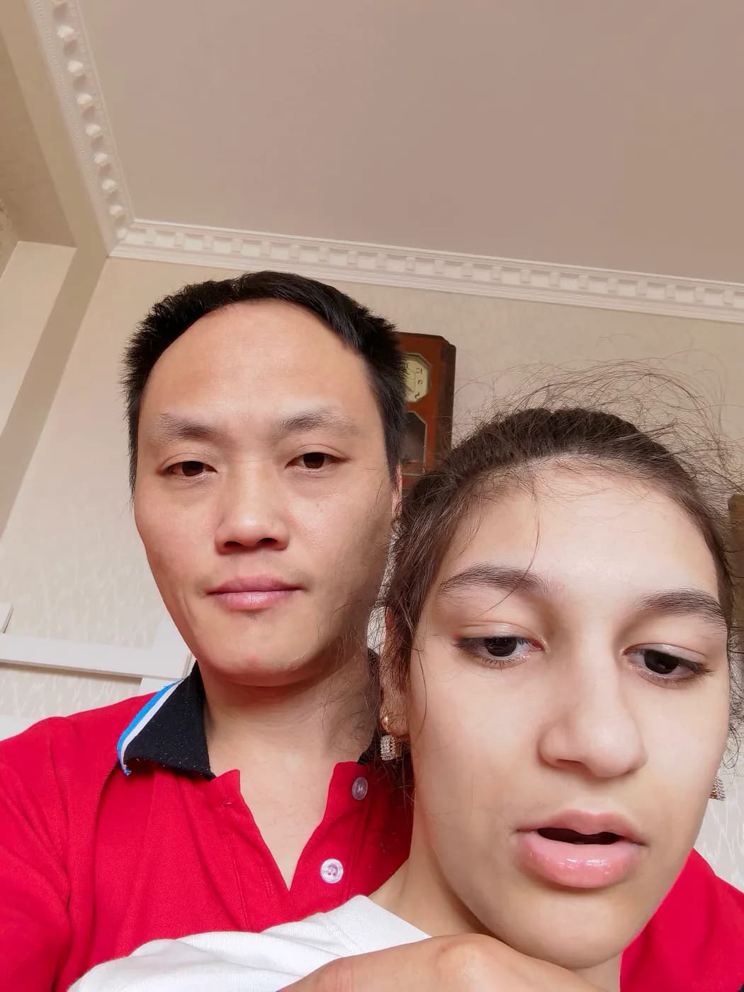 雷静波——与青少年患者的特写合影