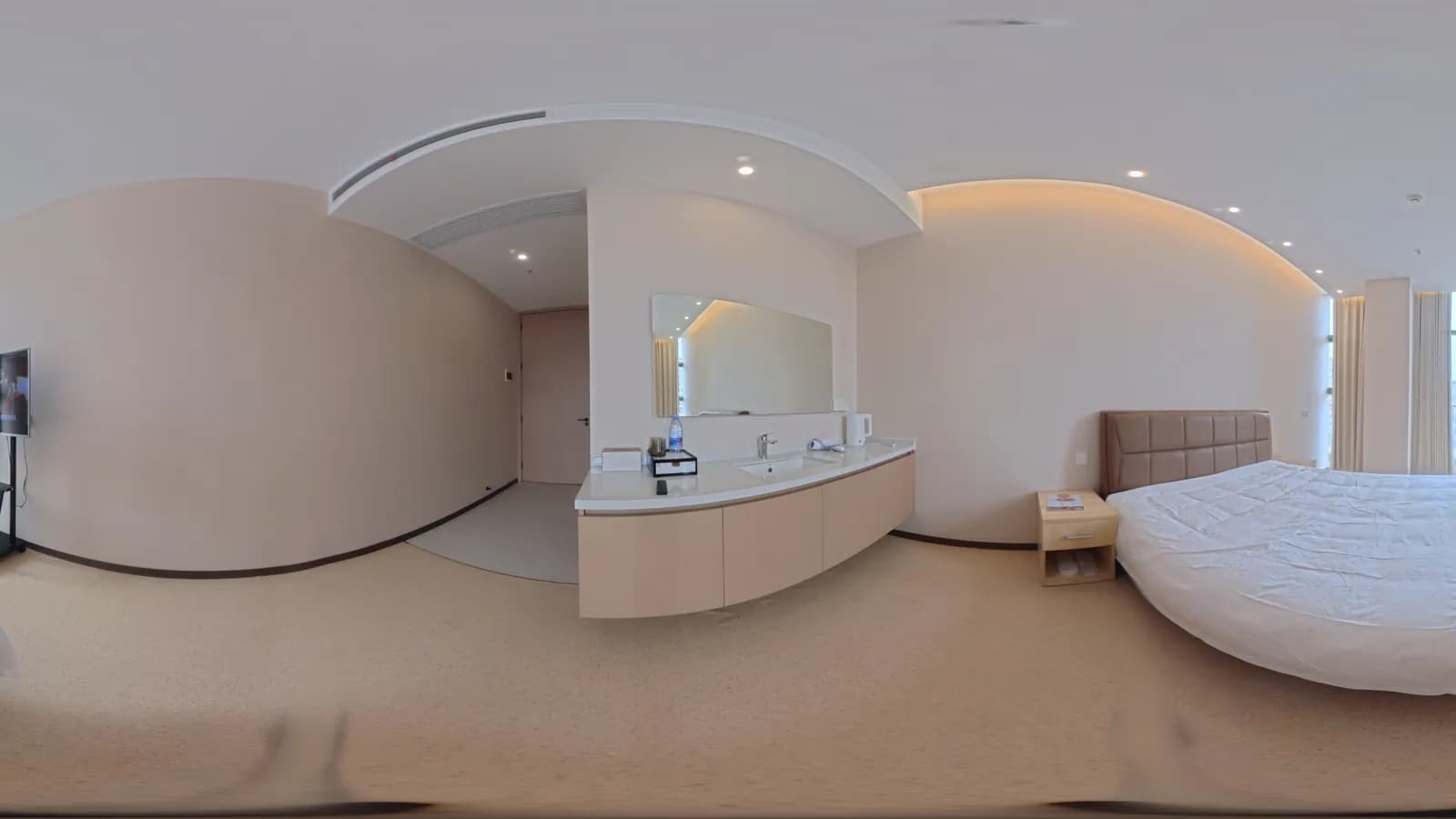360°-панорама квартиры 307 — комната и санузел